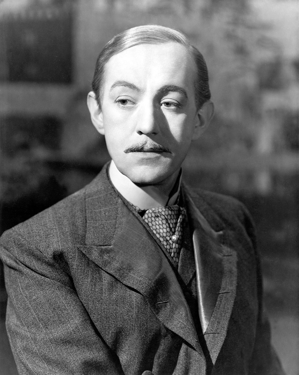 Adel verpflichtet - Film-Still