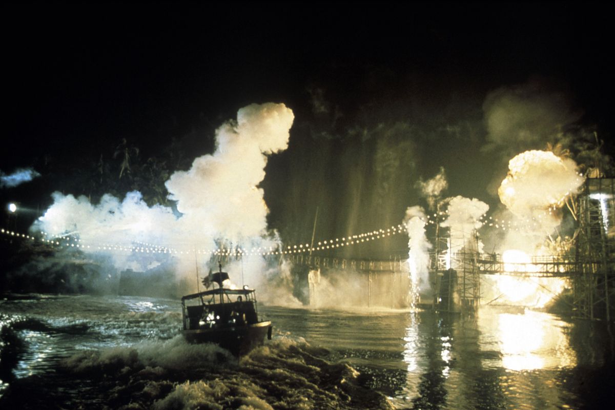 Apocalypse Now - Full Disclosure - Film-Still
