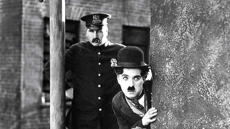 Bild zu Charlie Chaplin - Der Vagabund und das Kind