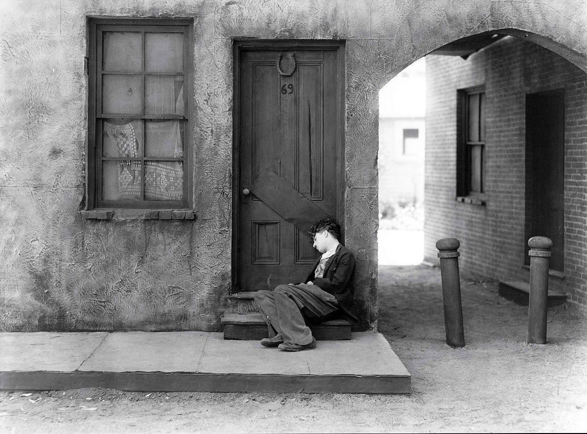 Charlie Chaplin - Der Vagabund und das Kind - Film-Still