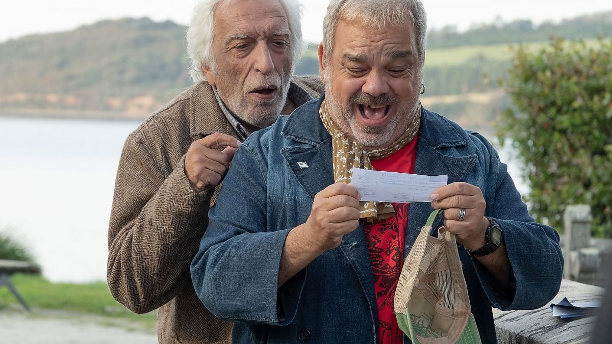 Das große Los – 1 Insel, 40 Einwohner, 2 Betrüger - Film-Still