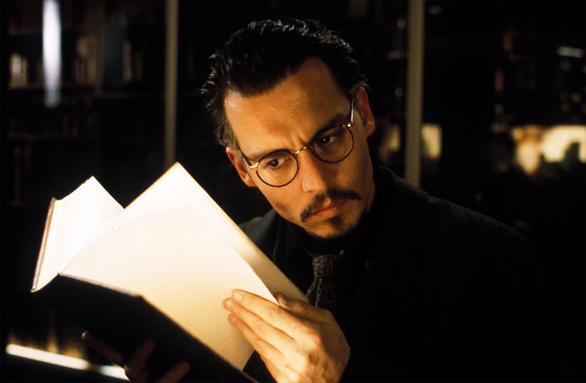 Die neun Pforten - Film-Still