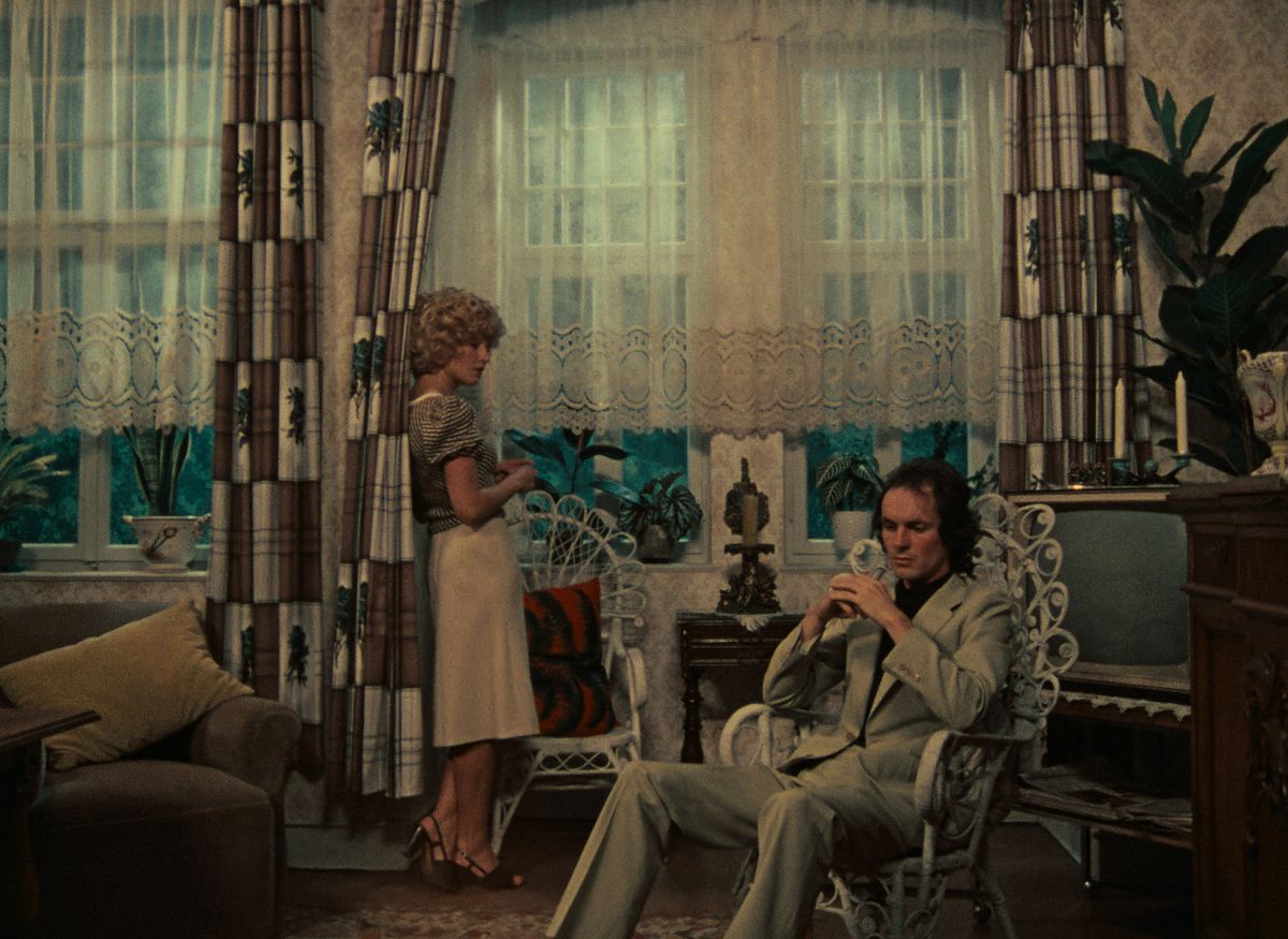 Fassbinders Acht Stunden sind kein Tag - Film-Still