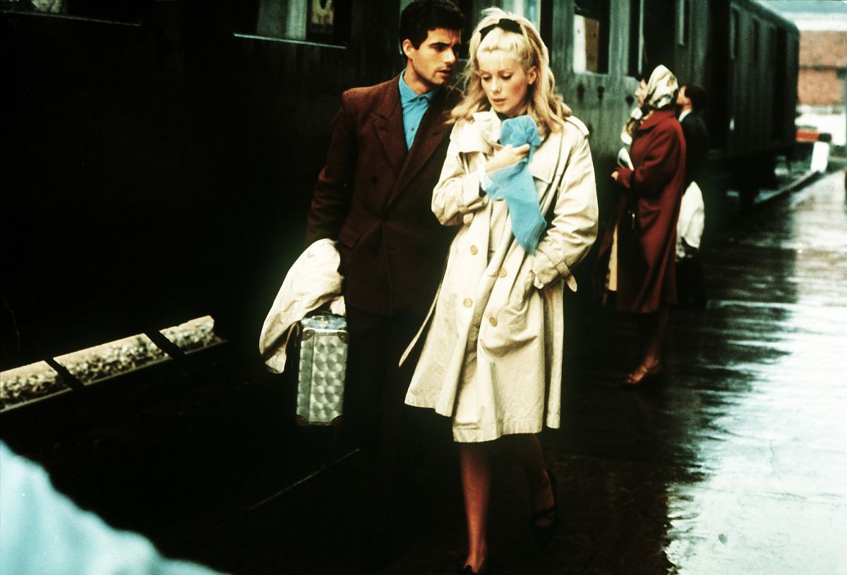 Die Regenschirme von Cherbourg - Film-Still