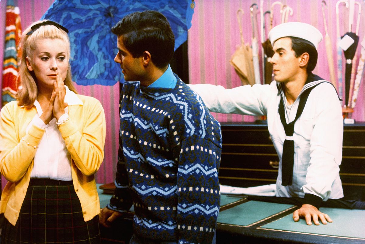 Die Regenschirme von Cherbourg - Film-Still