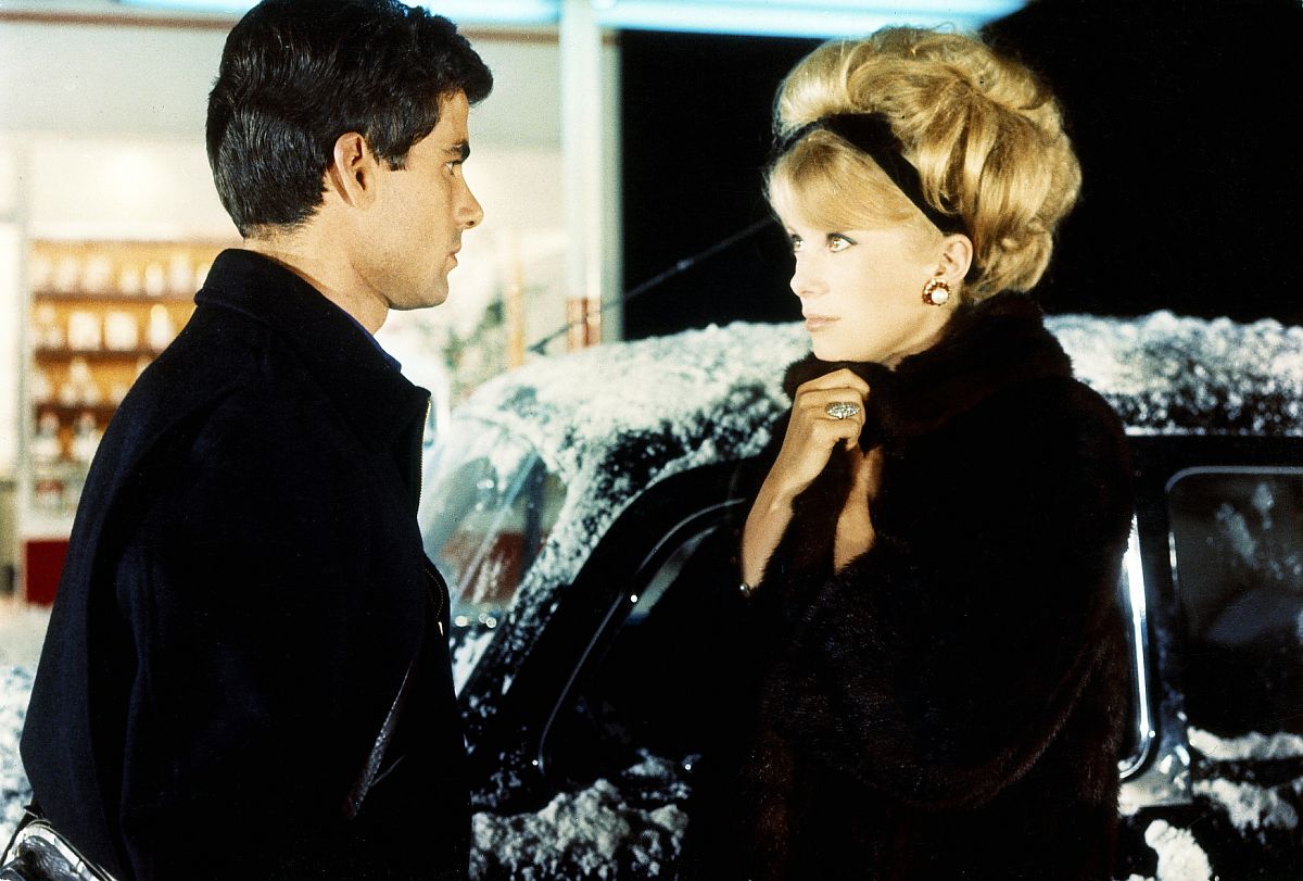 Die Regenschirme von Cherbourg - Film-Still