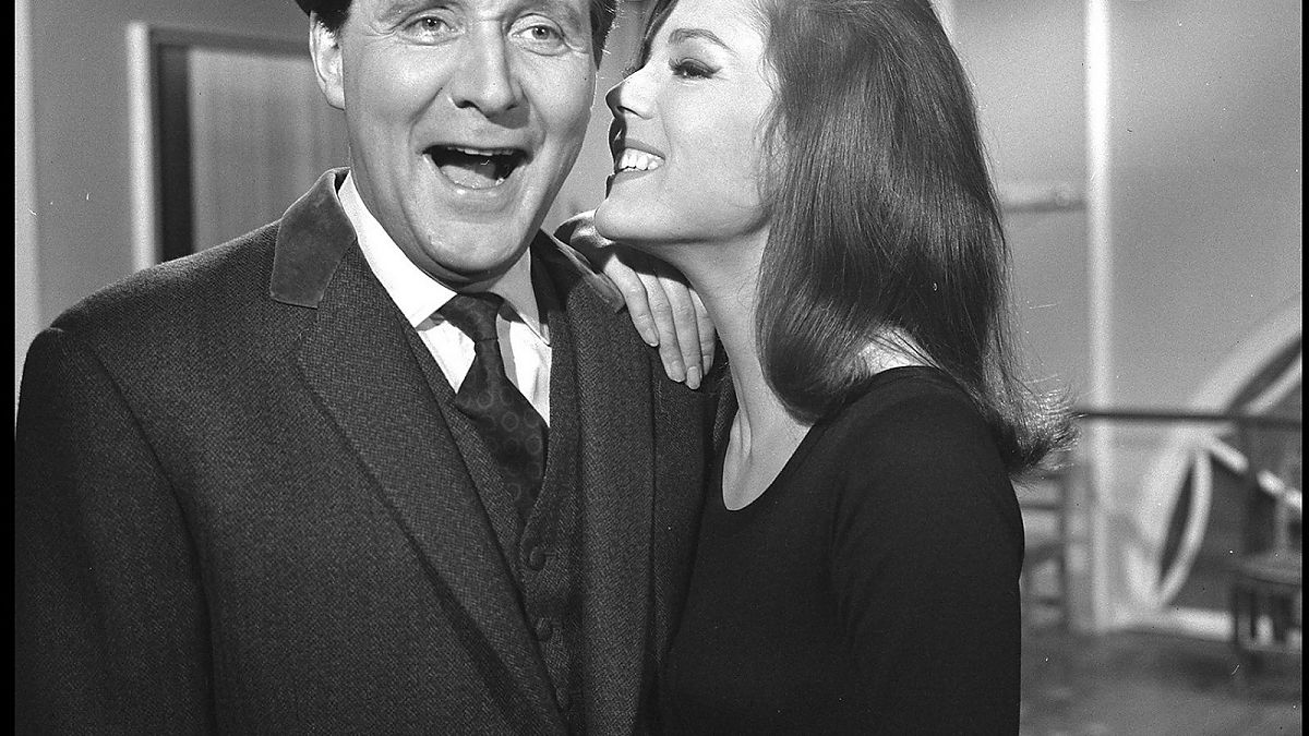 Mit Schirm, Charme und Melone - Film-Still