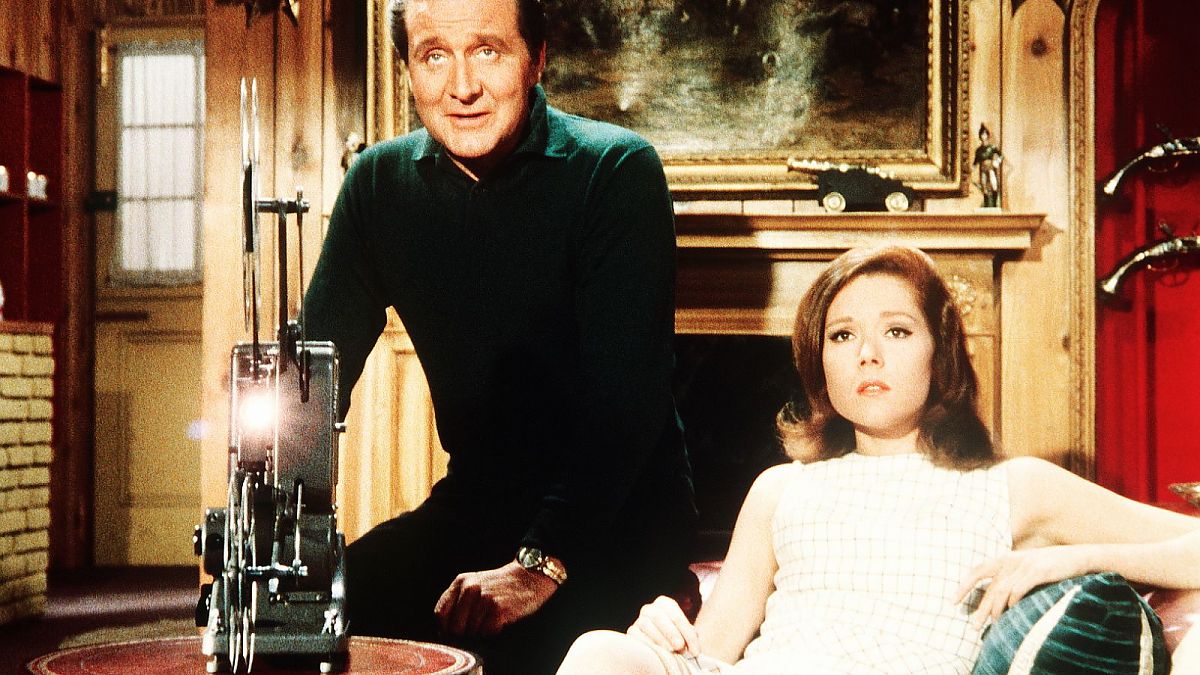 Mit Schirm, Charme und Melone - Film-Still