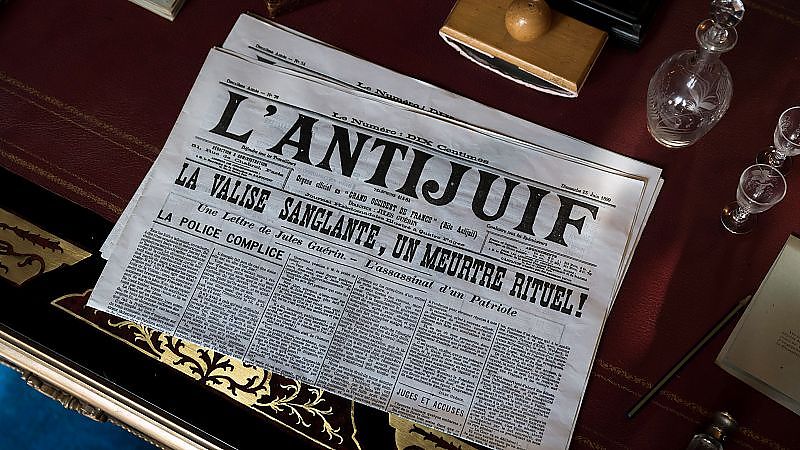 Paris Police 1900 Staffel 1 - Film-Still