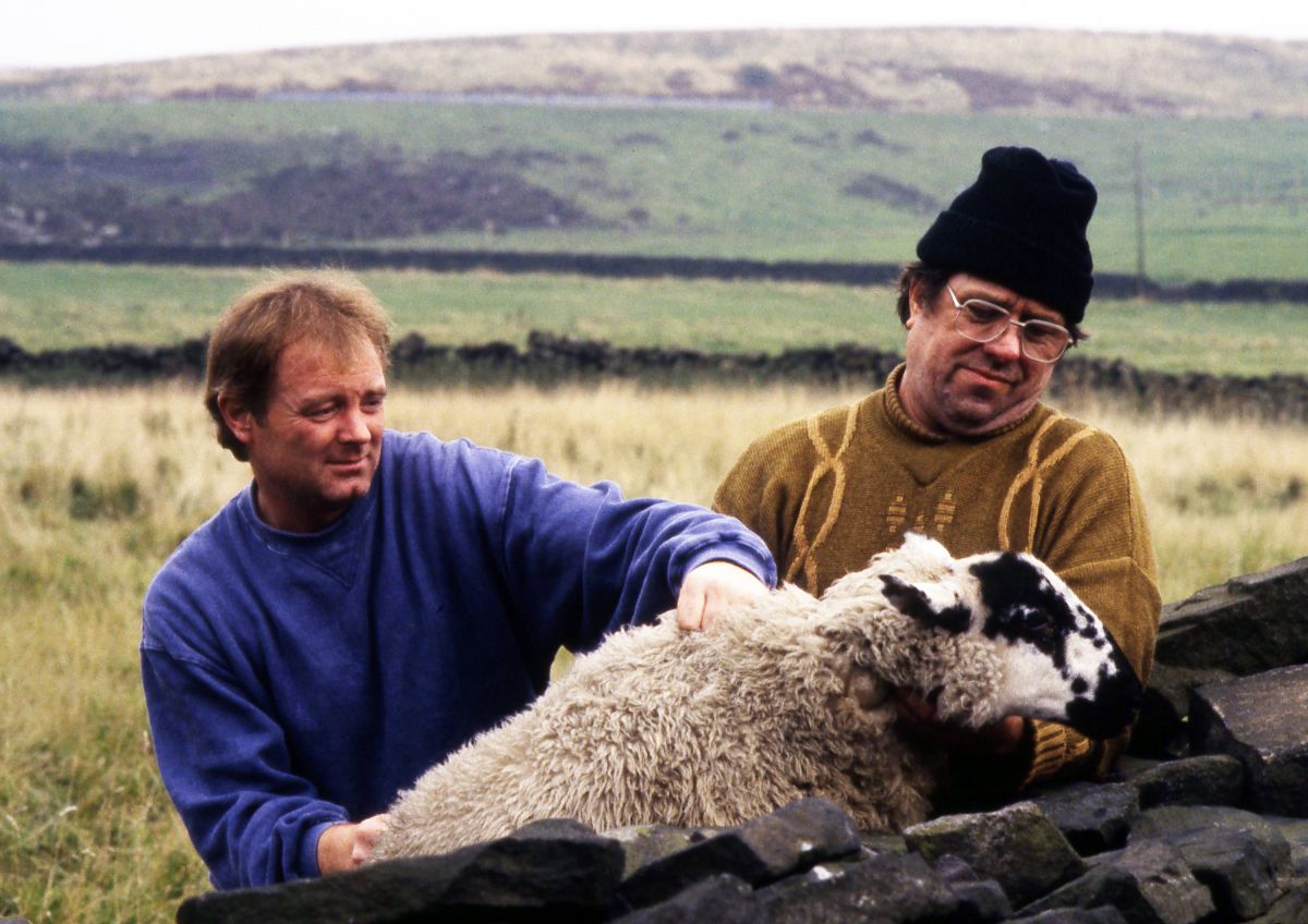 Raining Stones - Film-Still