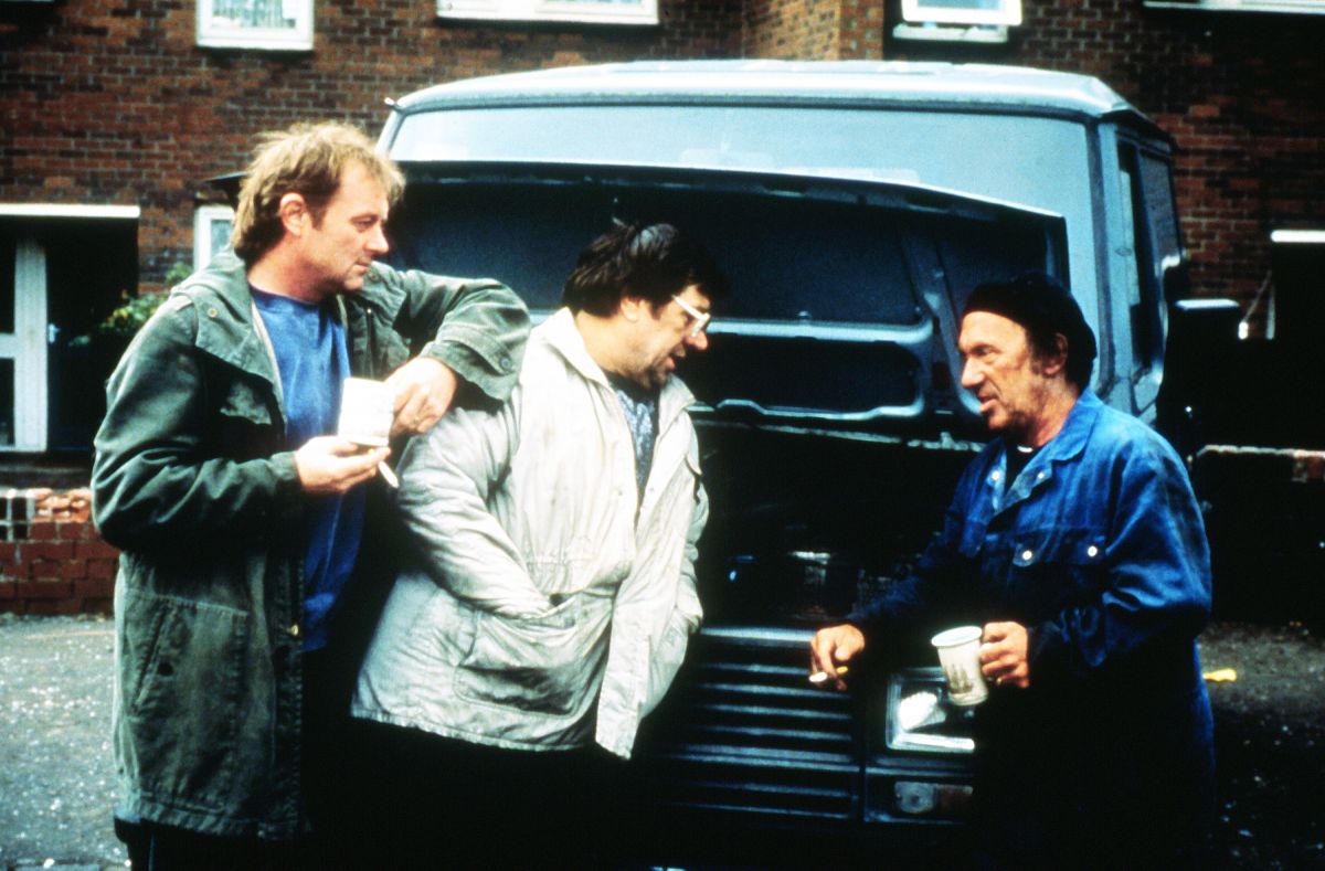 Raining Stones - Film-Still