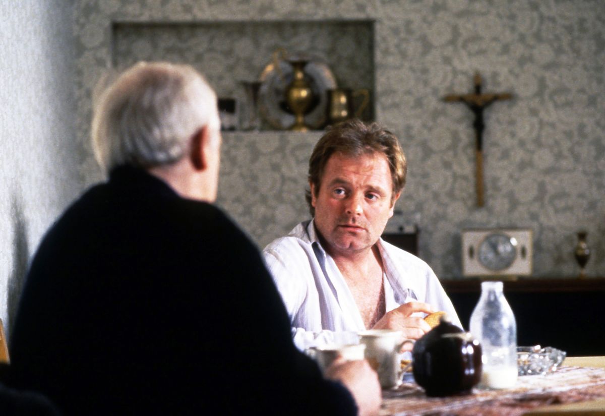 Raining Stones - Film-Still