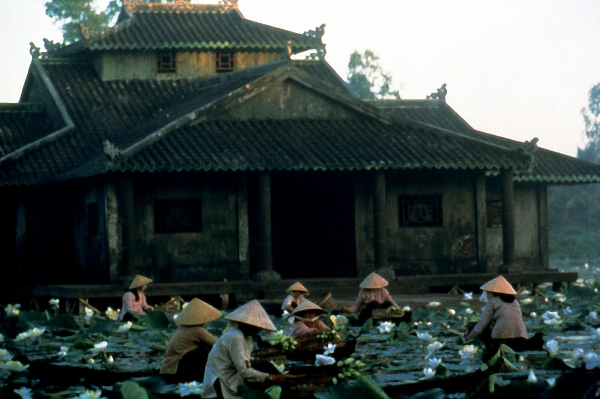 Three Seasons - Film-Still